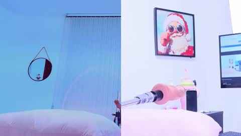 SUSIE online show from December 2025 09:35:01 PM