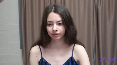 Snapshot of sweet_sweet_angel chatting on April 2026 07:46:02 AM Angel online show from April 2026 07:46:02 AM