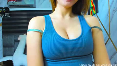 Snapshot of sweet_tits2 chatting on April 2026 10:01:01 PM Isabella online show from April 2026 10:01:01 PM