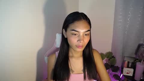 Snapshot of sweet_trishaxx chatting on November 2025 10:52:02 PM Trisha online show from November 2025 10:52:02 PM