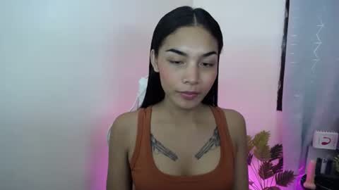 Snapshot of sweet_trishaxx chatting on November 2025 12:37:02 PM Trisha online show from November 2025 12:37:02 PM