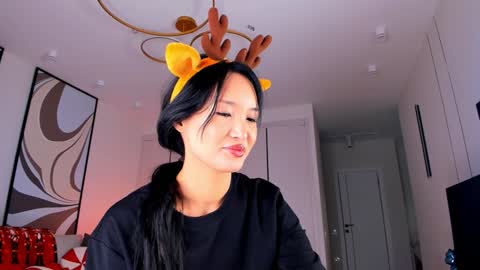 Yasu online show from December 2024 08:10:02 AM