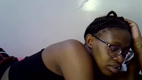 Snapshot of sweet_zarah chatting on April 2026 01:42:02 AM sweet_zarah online show from April 2026 01:42:02 AM