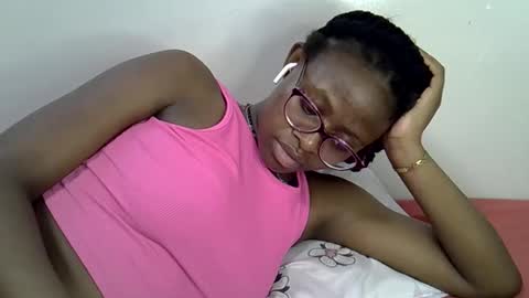 Snapshot of sweet_zarah chatting on April 2026 04:16:01 AM sweet_zarah online show from April 2026 04:16:01 AM