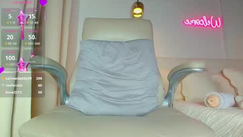 Andrea Cheryl GiLandreagil80 In Instagram online show from March 2025 07:01:02 PM