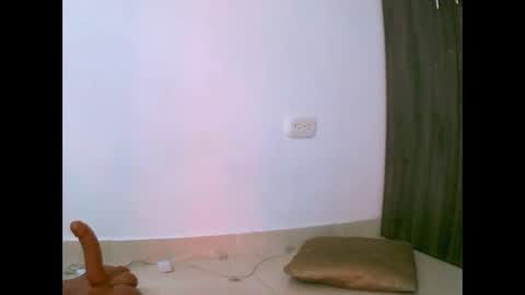 sweetapril_1991 online show from October 2025 07:47:01 PM