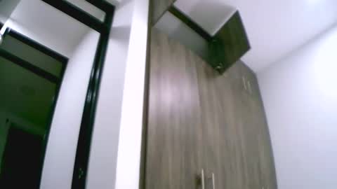 sweetapril_1991 online show from October 2025 11:01:02 PM