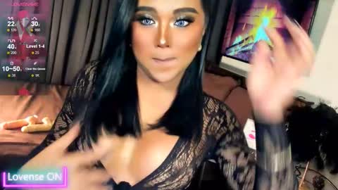 bella online show from December 2025 03:06:01 PM