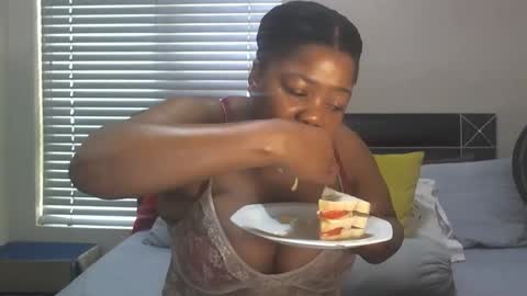 Snapshot of sweetberrybliss chatting on September 2025 07:52:02 AM sweetberrybliss online show from September 2025 07:52:02 AM