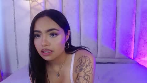 Snapshot of sweetbloomcs chatting on May 2026 08:49:02 PM sweetbloomcs online show from May 2026 08:49:02 PM