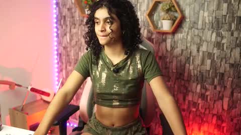 Snapshot of sweetbonii chatting on February 2026 03:16:02 AM Salom independent model online show from February 2026 03:16:02 AM