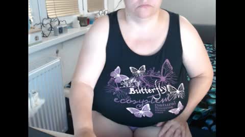 Sweetboobs85h online show from September 2025 08:08:01 PM