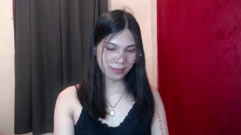 Carla online show from October 2025 12:39:01 PM