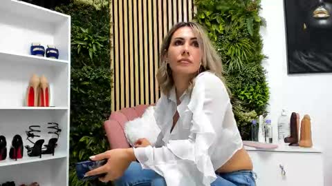 Snapshot of sweetcherry30_ chatting on September 2025 06:15:02 AM Cherry online show from September 2025 06:15:02 AM