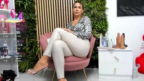 Snapshot of sweetcherry30_ chatting on October 2025 06:01:01 AM Cherry online show from October 2025 06:01:01 AM