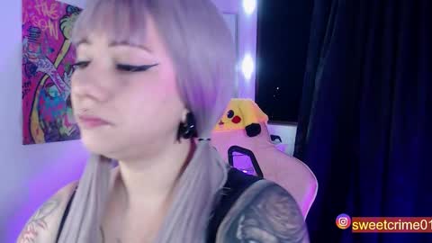 Snapshot of sweetcrime chatting on October 2025 04:26:01 AM Independent model online show from October 2025 04:26:01 AM