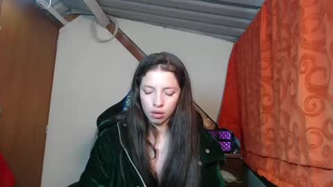 sweetdam12 online show from December 2024 10:45:01 PM