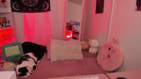 Snapshot of sweetdeemon chatting on December 2024 04:41:01 AM Vernica Help me to reach 80 likes thank you online show from December 2024 04:41:01 AM