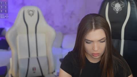 Amelia online show from October 2025 10:37:02 AM