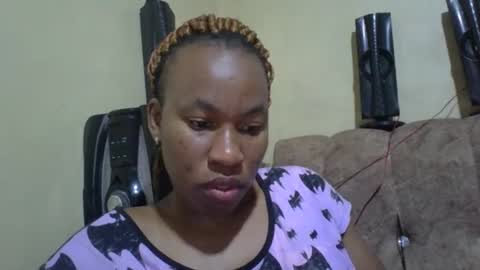 sweetdiva2012 online show from September 2025 03:28:01 AM