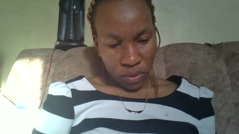 sweetdiva2012 online show from September 2025 04:46:02 AM