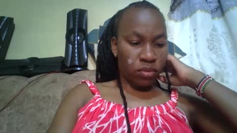 sweetdiva2012 online show from February 2026 04:11:01 AM