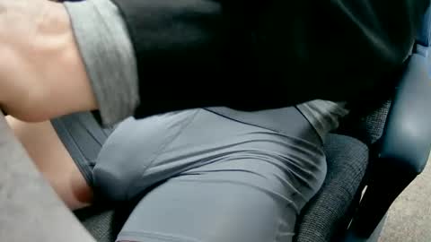 Snapshot of sweetdong chatting on March 2026 11:46:02 AM Stick around its a grower online show from March 2026 11:46:02 AM