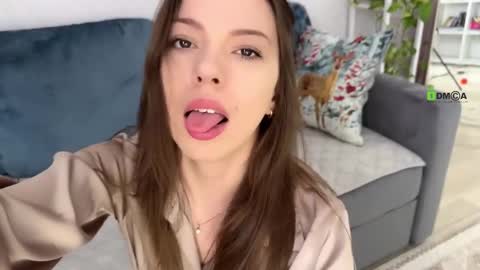 Vicktorious online show from February 2025 01:30:02 PM