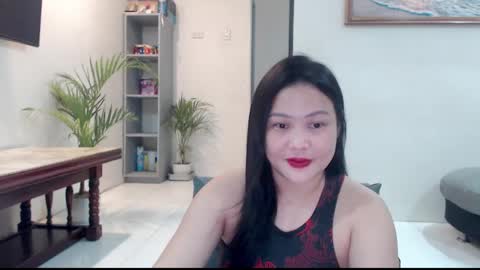 Snapshot of sweetestsmile_ chatting on March 2025 02:45:02 PM Khaye online show from March 2025 02:45:02 PM