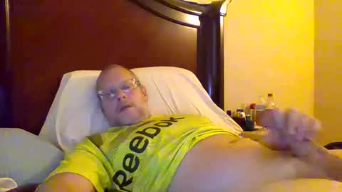 sweetg233 online show from October 2025 05:36:02 PM