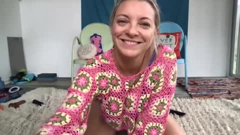 sweetgapeach1 online show from October 2025 04:05:02 PM