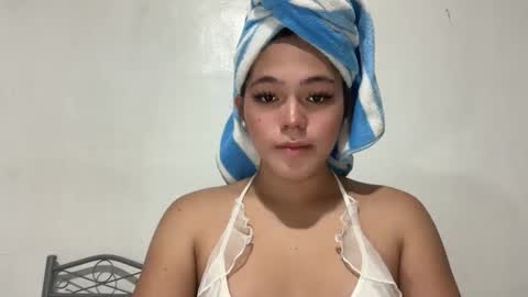 Ayesha online show from October 2025 10:27:01 AM