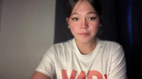 Ayesha online show from November 2025 12:44:02 AM