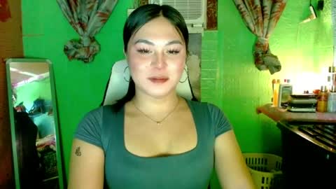 Snapshot of sweetgirl_kathy chatting on April 2026 06:20:01 PM Kathy online show from April 2026 06:20:01 PM