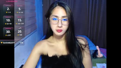 Snapshot of sweetgirl_wendyxx chatting on December 2024 06:37:02 PM Wendy online show from December 2024 06:37:02 PM