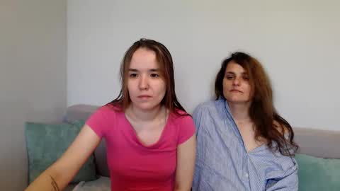 Alina and Mia online show from June 2026 08:29:01 AM