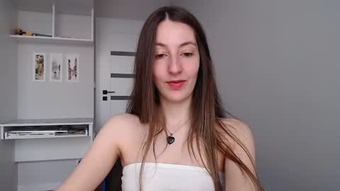 Snapshot of sweetheart_77 chatting on May 2026 07:38:01 AM Emma online show from May 2026 07:38:01 AM