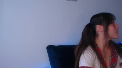 Snapshot of sweethoney22_ chatting on April 2026 05:51:01 PM Sabrina y Eliot online show from April 2026 05:51:01 PM