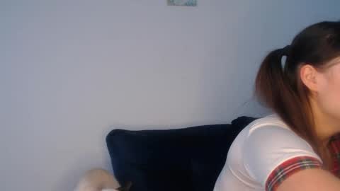 Snapshot of sweethoney22_ chatting on April 2026 12:11:02 PM Sabrina y Eliot online show from April 2026 12:11:02 PM