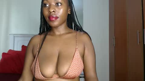 Snapshot of sweetice_01 chatting on May 2026 05:34:02 AM euny online show from May 2026 05:34:02 AM