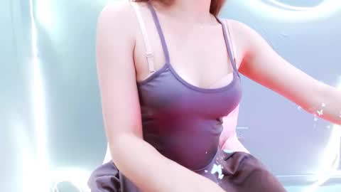 sweetie_bae99 online show from April 2026 03:48:01 AM