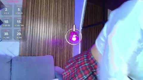 Snapshot of sweetie_foxxxx chatting on October 2025 11:06:02 AM violeta online show from October 2025 11:06:02 AM