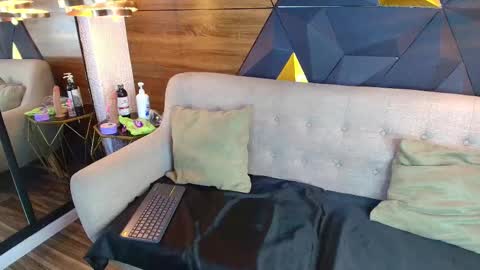 Snapshot of sweetie_foxxxx chatting on November 2025 11:10:02 AM violeta online show from November 2025 11:10:02 AM