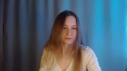 Annie online show from May 2026 08:38:02 PM