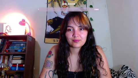 Snapshot of sweetie_maryy chatting on January 2025 08:14:02 PM Maria my insta sweetie maryy online show from January 2025 08:14:02 PM