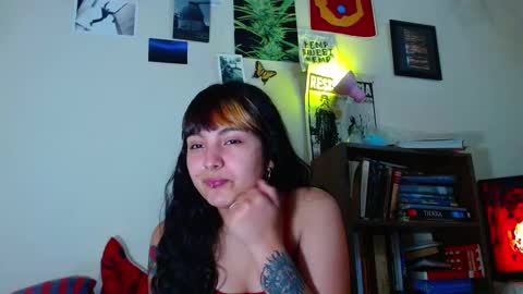 Snapshot of sweetie_maryy chatting on February 2025 05:25:02 PM Maria my insta sweetie maryy online show from February 2025 05:25:02 PM