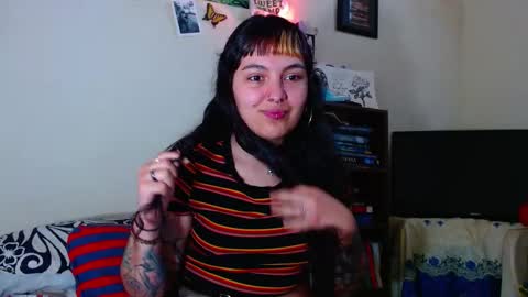 Snapshot of sweetie_maryy chatting on February 2025 05:47:01 PM Maria my insta sweetie maryy online show from February 2025 05:47:01 PM