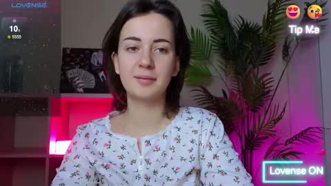 Snapshot of sweetiekendl chatting on April 2026 02:10:01 PM Kendl online show from April 2026 02:10:01 PM