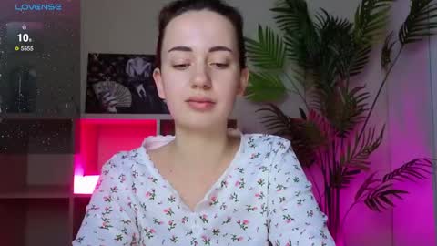 Snapshot of sweetiekendl chatting on May 2026 11:35:02 PM Kendl online show from May 2026 11:35:02 PM