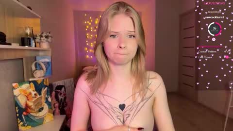 sweetie Lisa3 online show from December 2025 09:52:01 PM